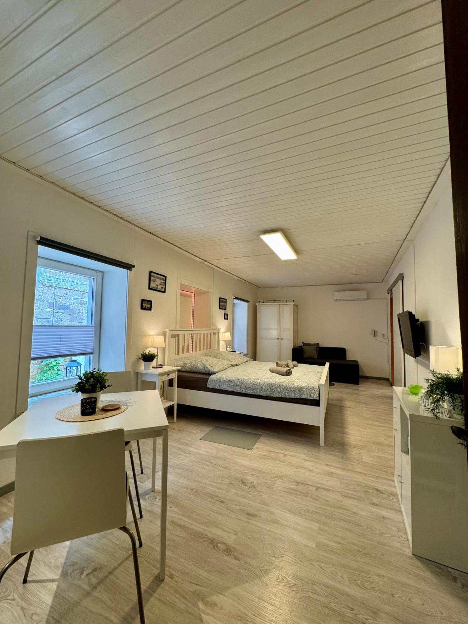 Ferienwohnung Altenschoenbach 프리슈센스타트 외부 사진